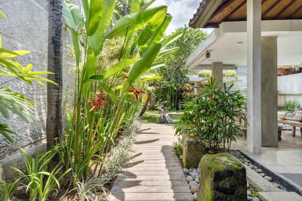 Villa Malou Seminyak Exteriör bild