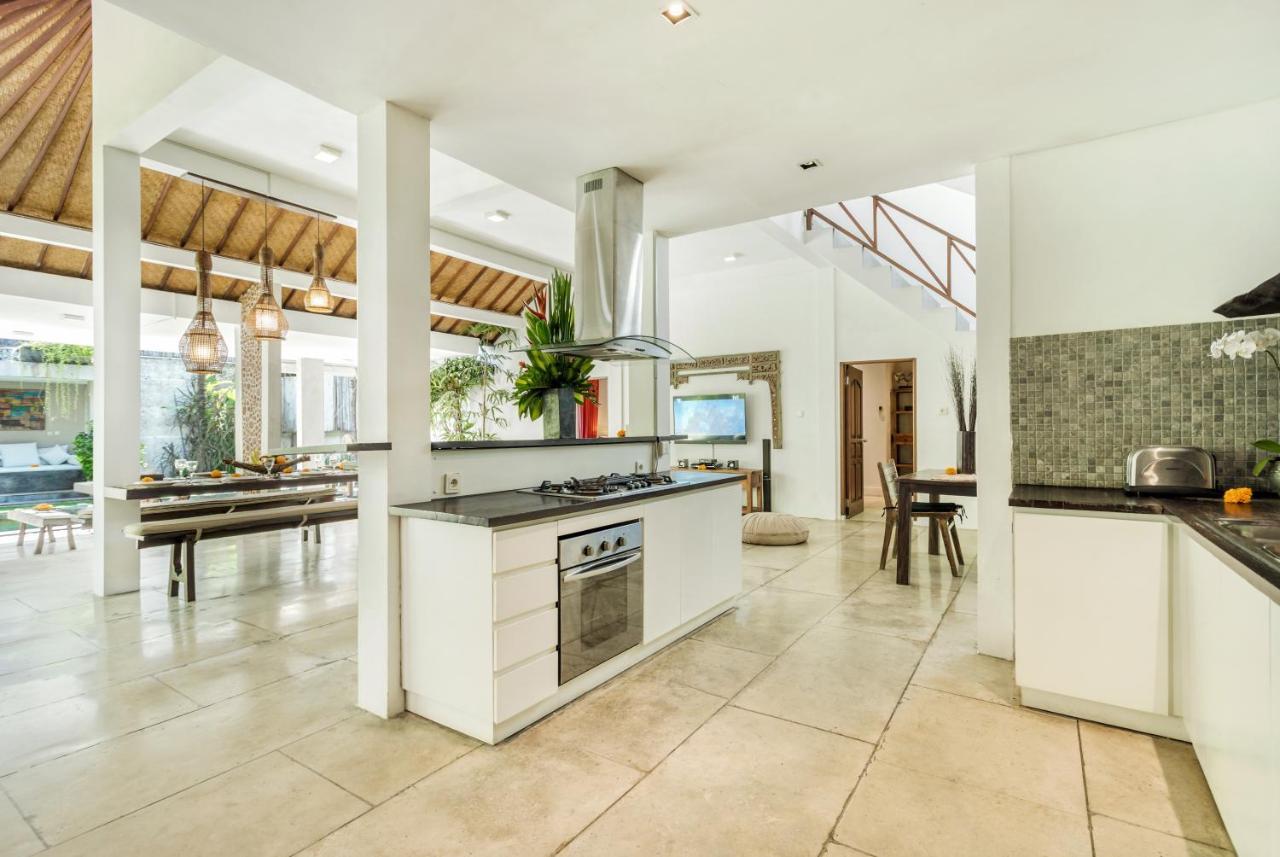 Villa Malou Seminyak Exteriör bild